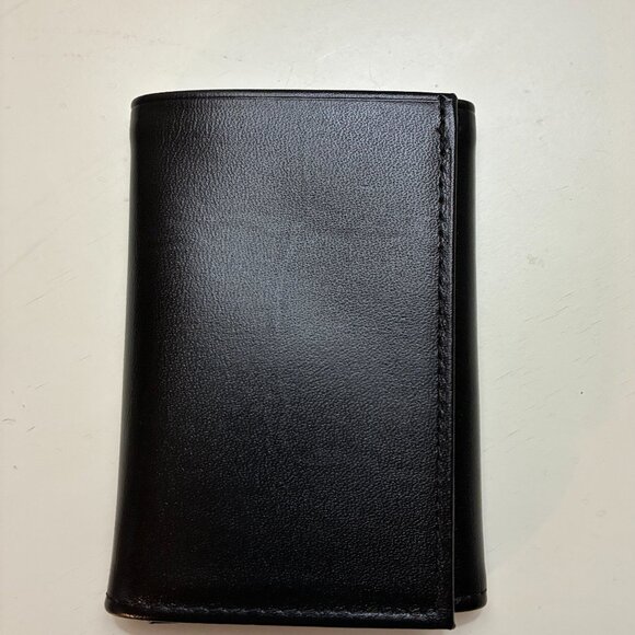 NEW Black Amity Cow Hide Tri-Fold Wallet. Never Used - Picture 3 of 4